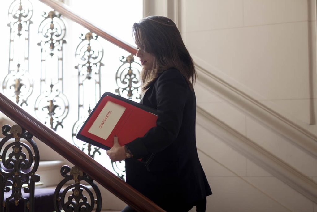 Julie Catalifaud détective privé et rédactrice pour le site agence vendôme investigation